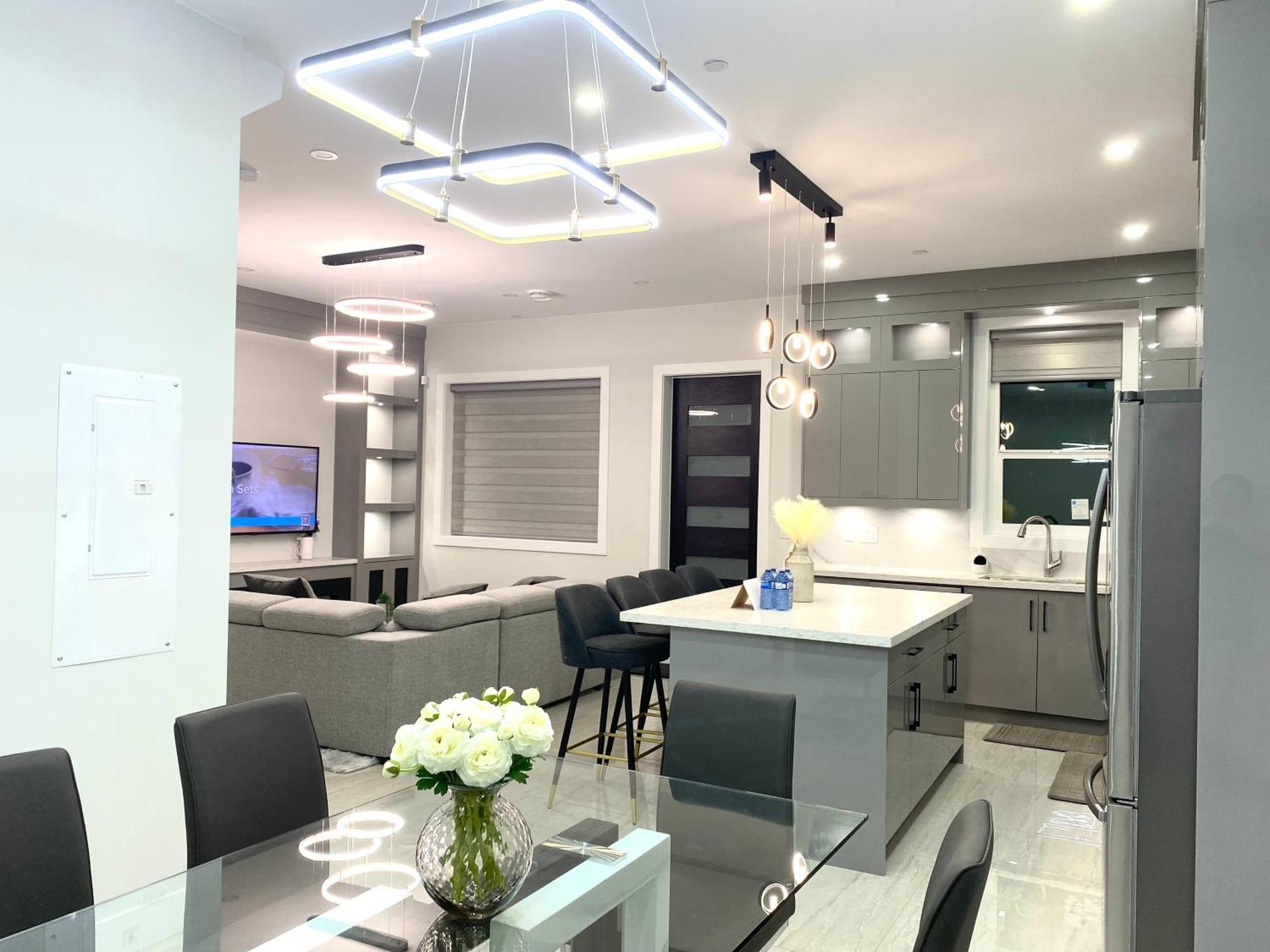 Appartement Modern And New House Near Pne With Big Garden And Free Parking à Vancouver Extérieur photo